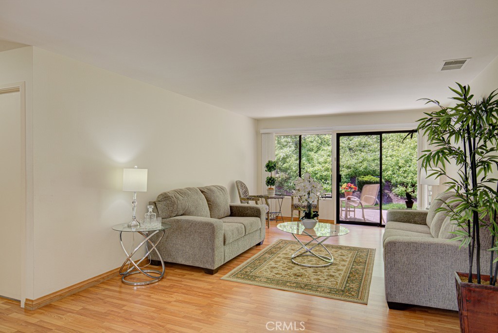 3196 Via Buena Vista A