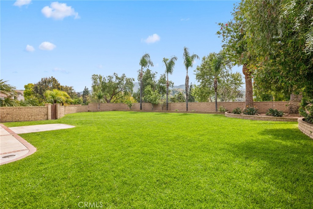 5545 Leafy Meadow Lane