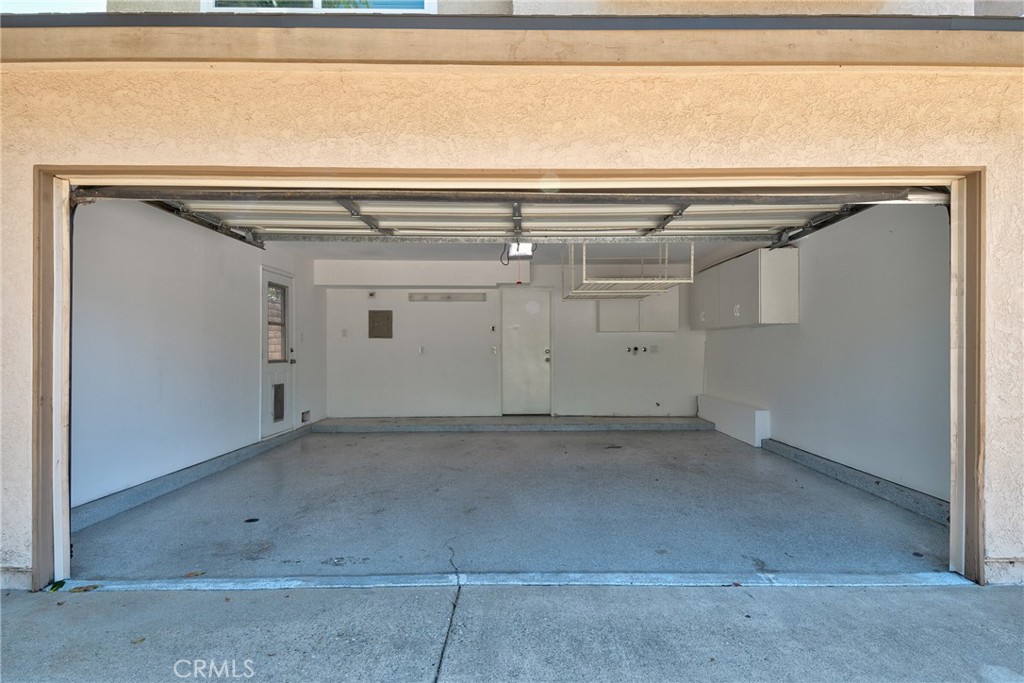 2260 N Towne Avenue 4