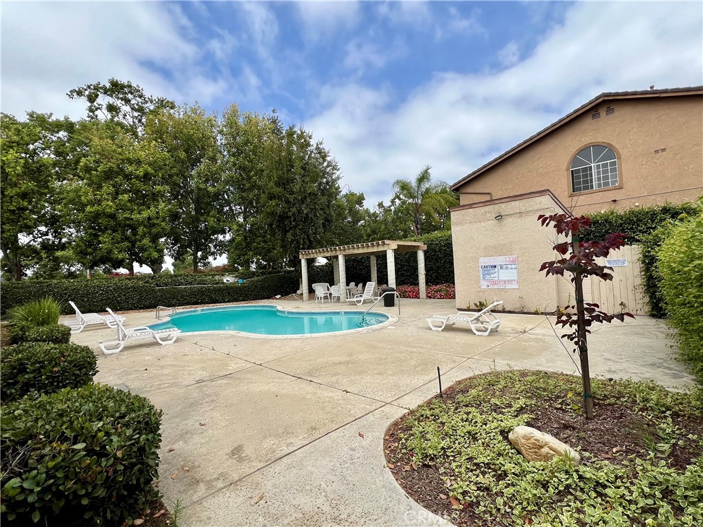 2260 N Towne Avenue 4