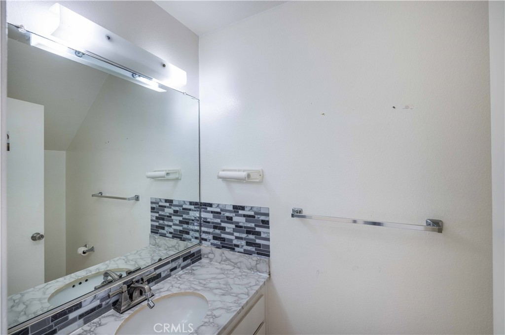 13075 Monroe Street 5