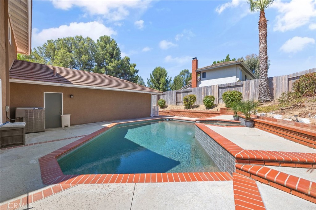 21000 Shadow Oak Drive