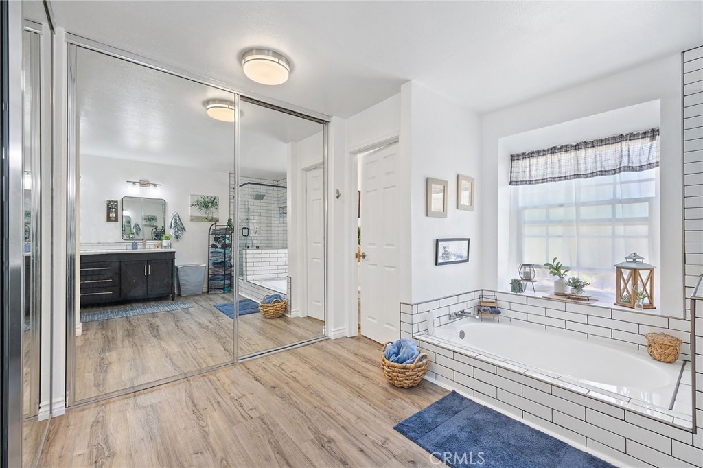 21000 Shadow Oak Drive
