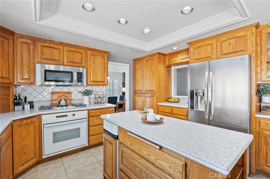 21000 Shadow Oak Drive