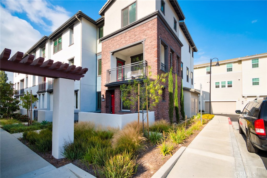 6932 Sagebrush Circle