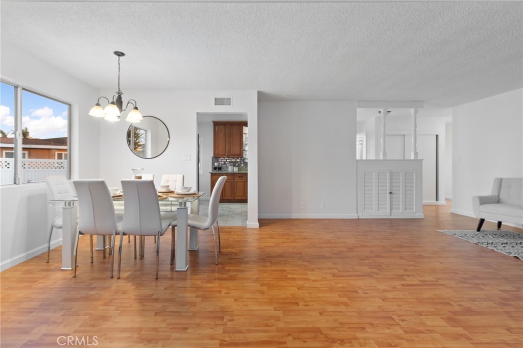 1408 N Midsite Avenue