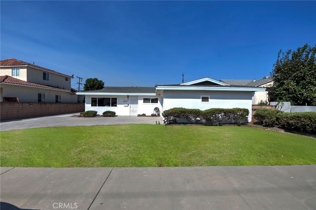 3757 Strang Avenue