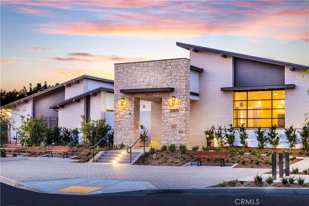 4102 Yarrow Paseo S