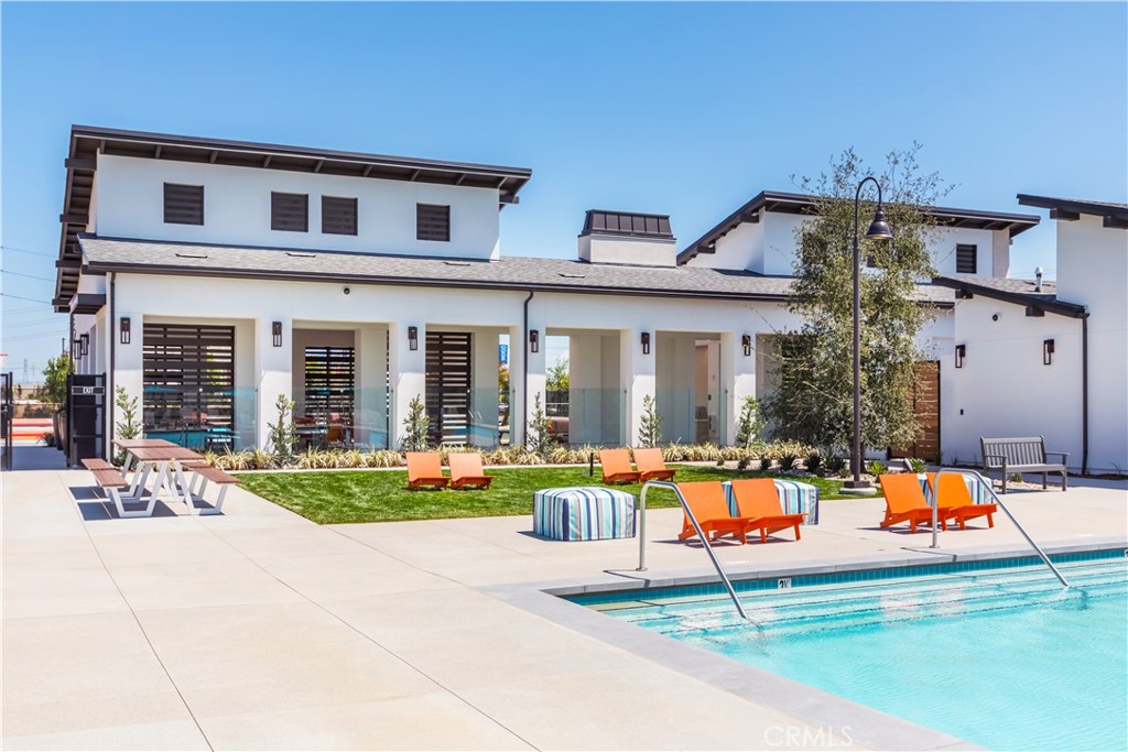 4102 Yarrow Paseo S
