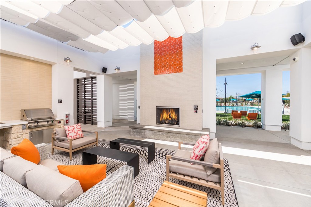 4102 Yarrow Paseo S