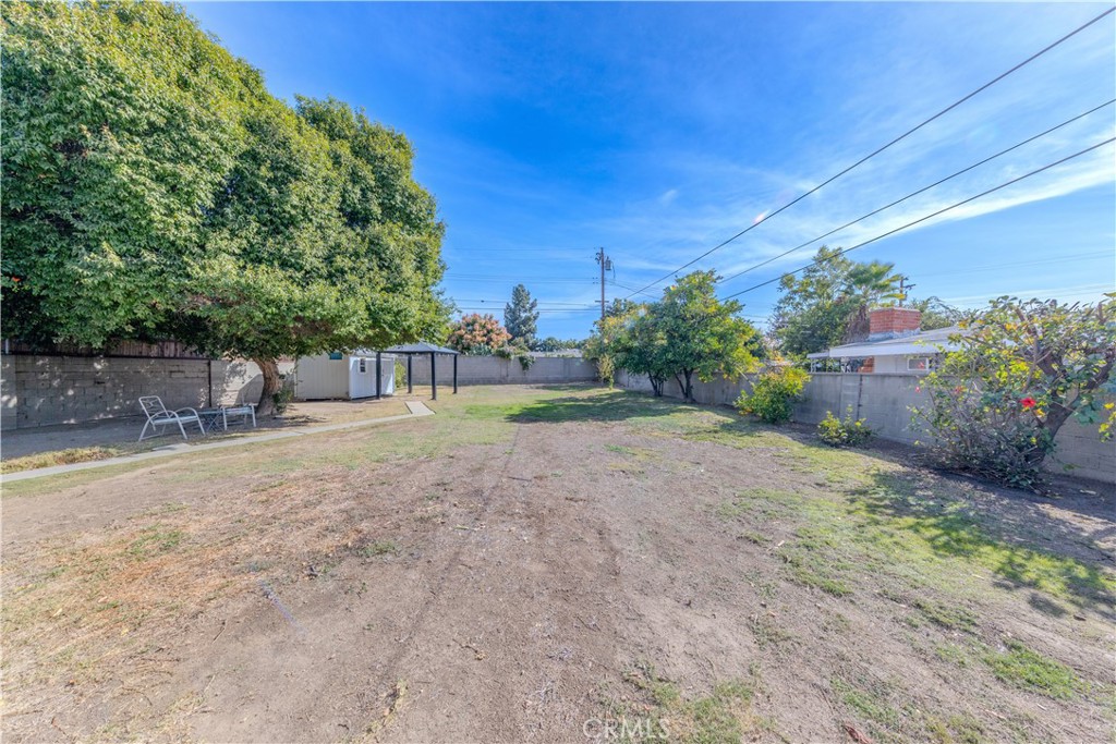 1026 N Mountain View Place