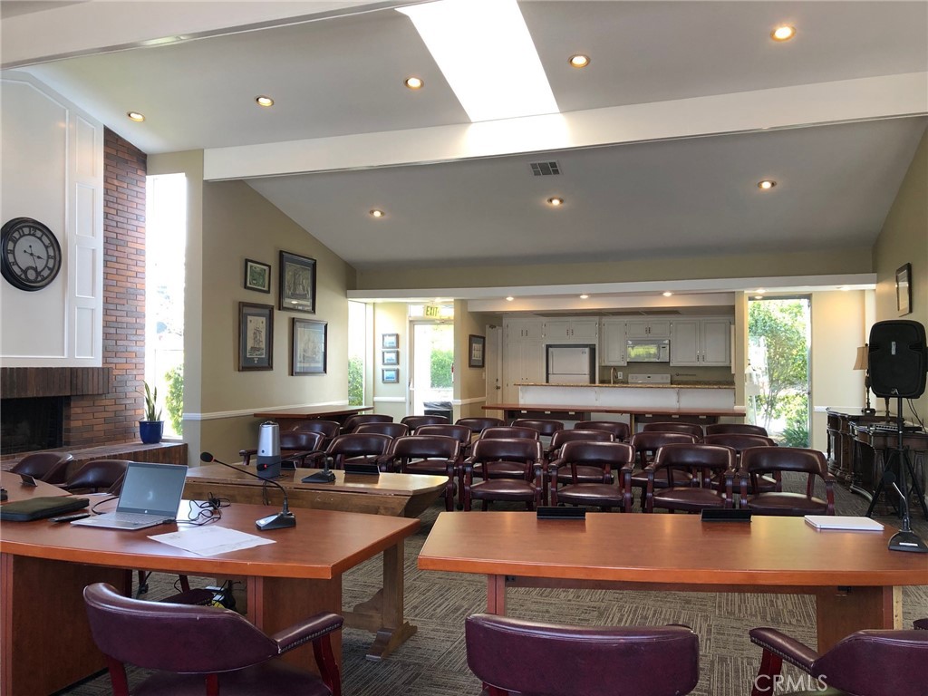 631 Brocton Court 101