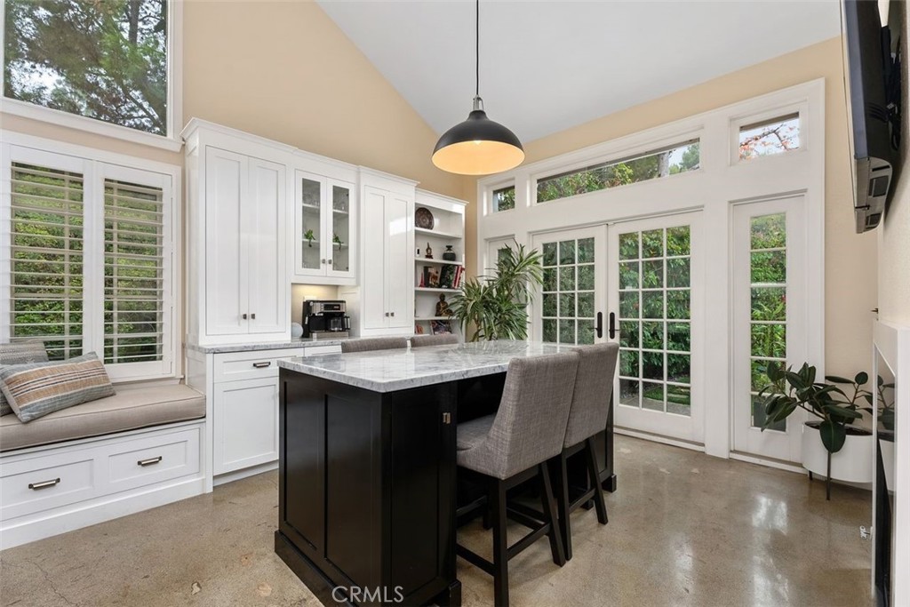 631 Brocton Court 101