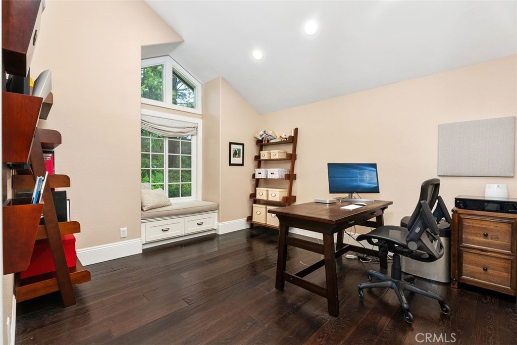 631 Brocton Court 101