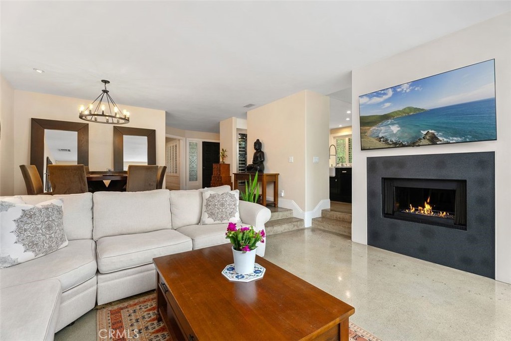 631 Brocton Court 101