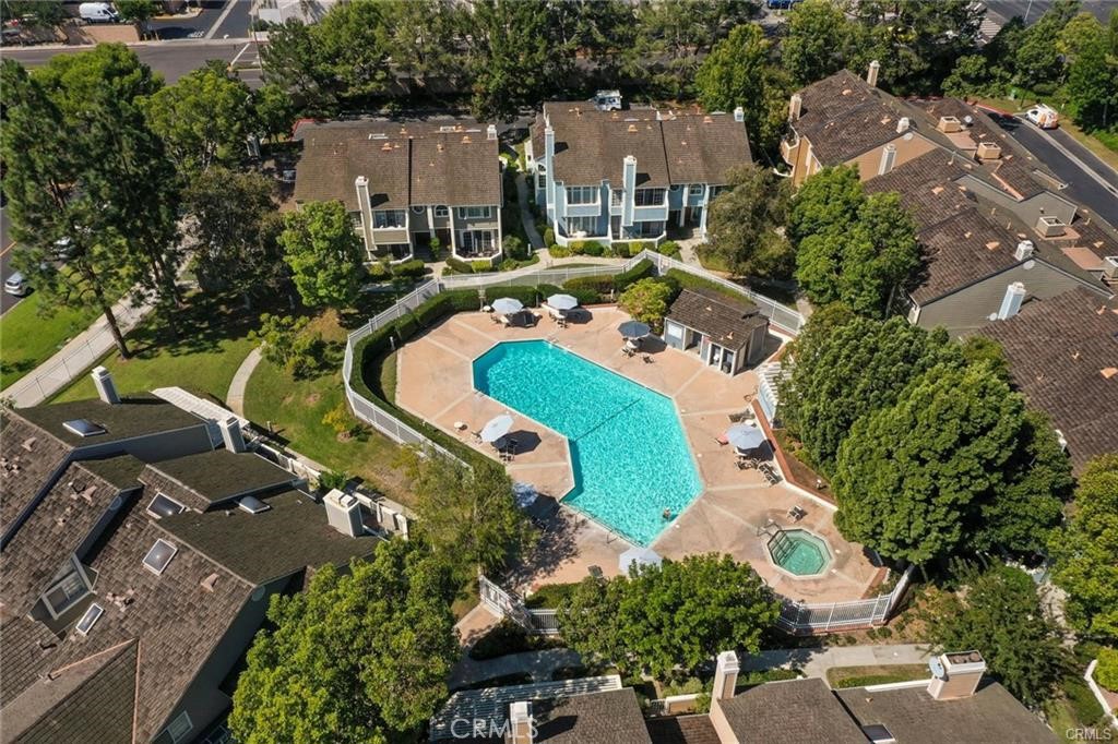 631 Brocton Court 101