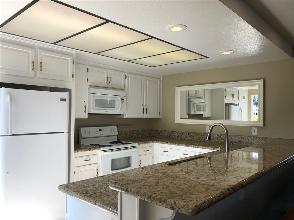 631 Brocton Court 101