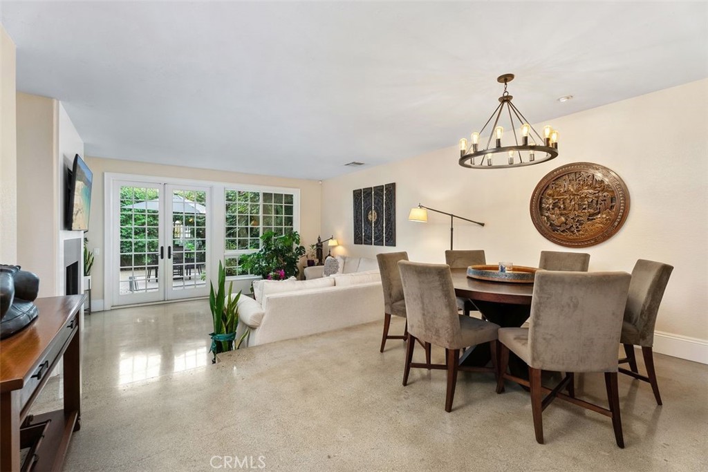 631 Brocton Court 101