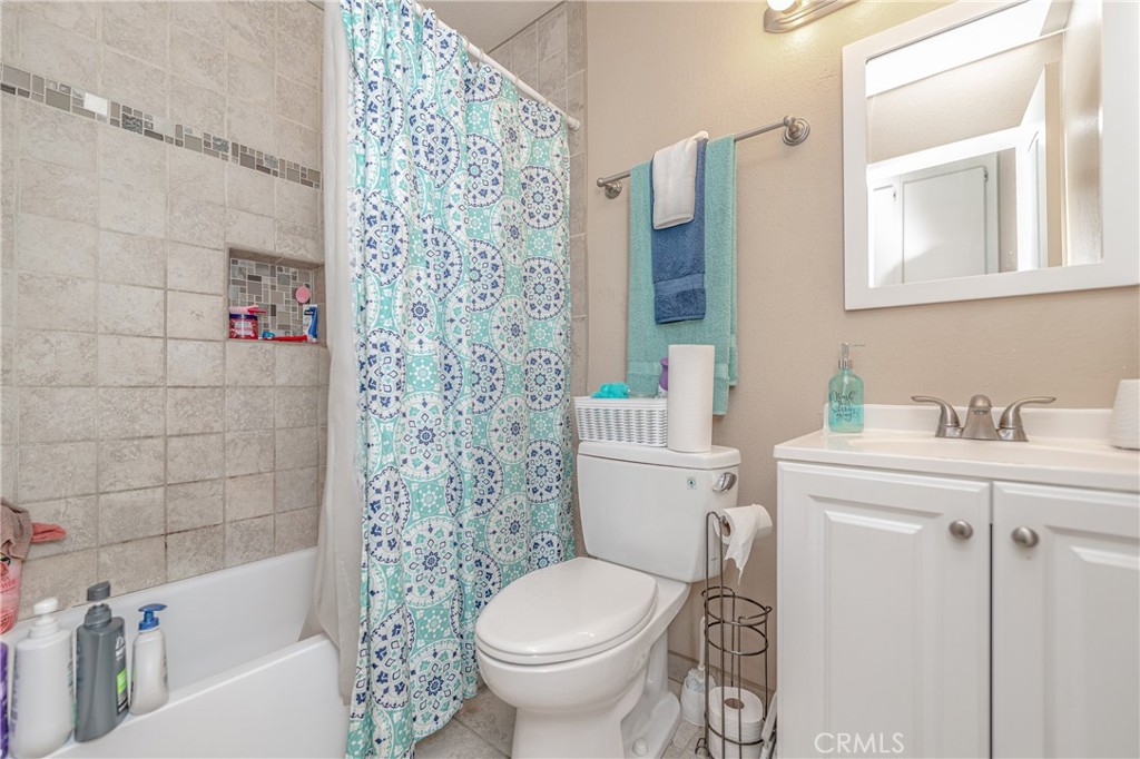 1422 N Gardenia Avenue