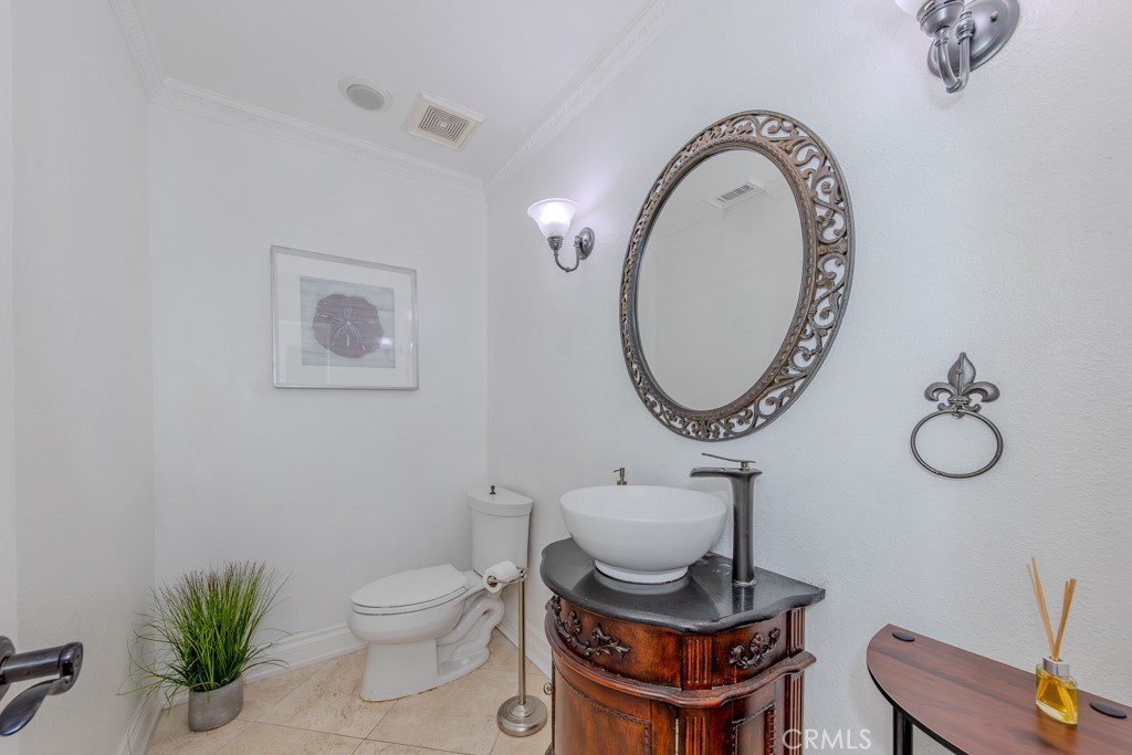 5760 Southview Drive