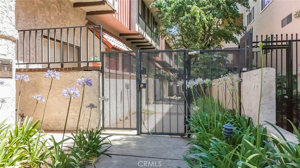 2450 E Del Mar Boulevard 36