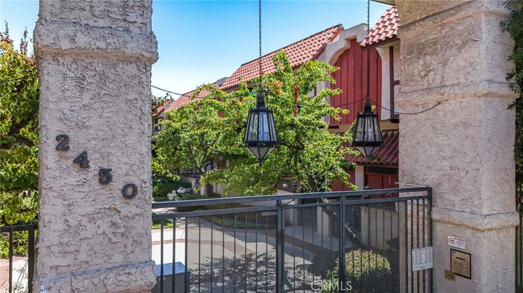 2450 E Del Mar Boulevard 36