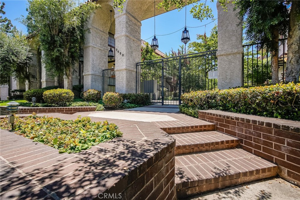 2450 E Del Mar Boulevard 36