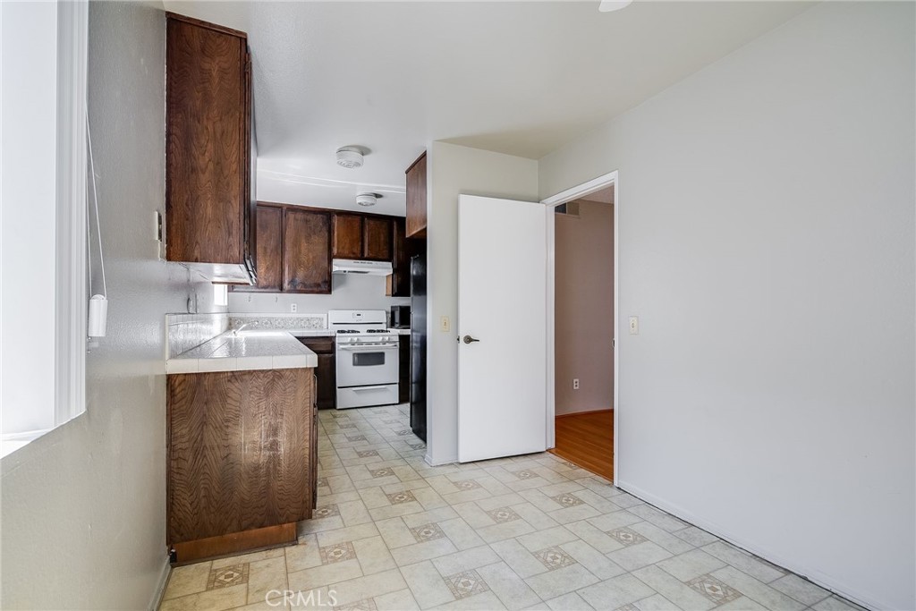 2450 E Del Mar Boulevard 36