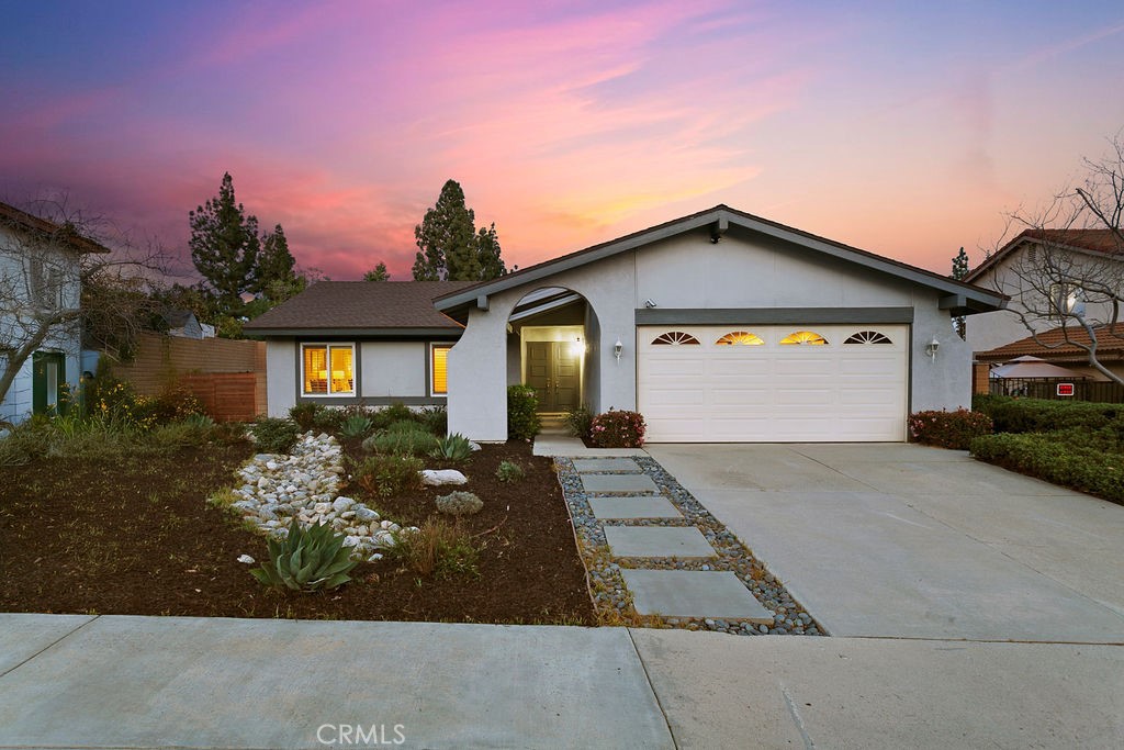426 Avenida Presidio