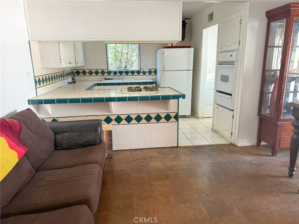 3401 Millbury Avenue