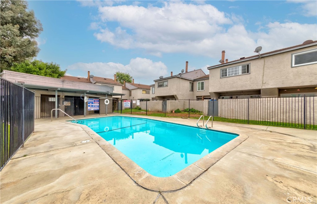 1738 Puente Avenue 50