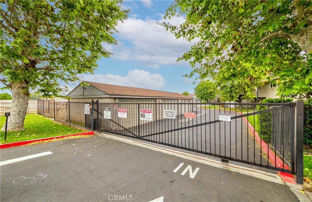 1738 Puente Avenue 50