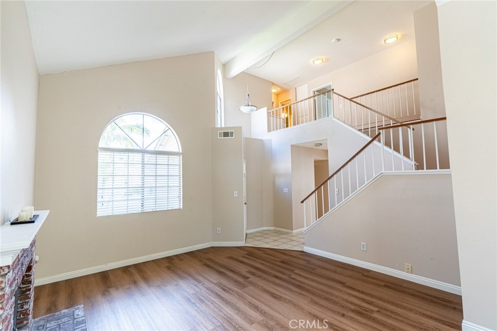 13564 Crescent Hill Drive