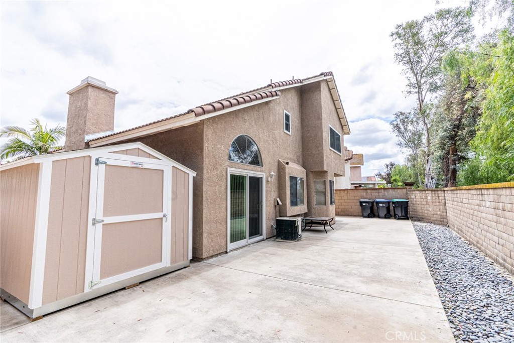13564 Crescent Hill Drive