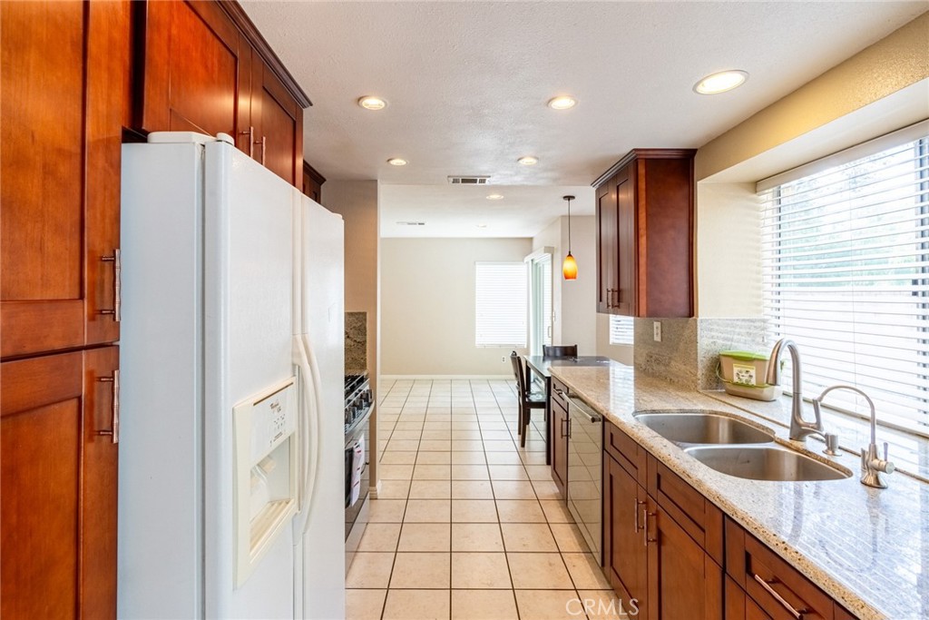13564 Crescent Hill Drive