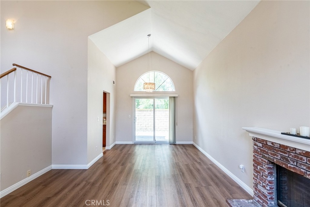 13564 Crescent Hill Drive