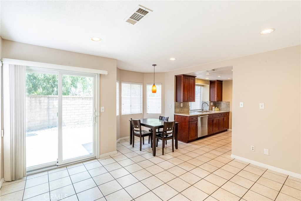 13564 Crescent Hill Drive