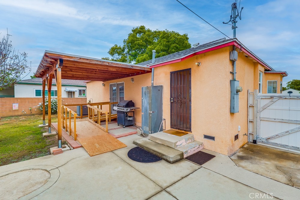 229 N Broadmoor Avenue