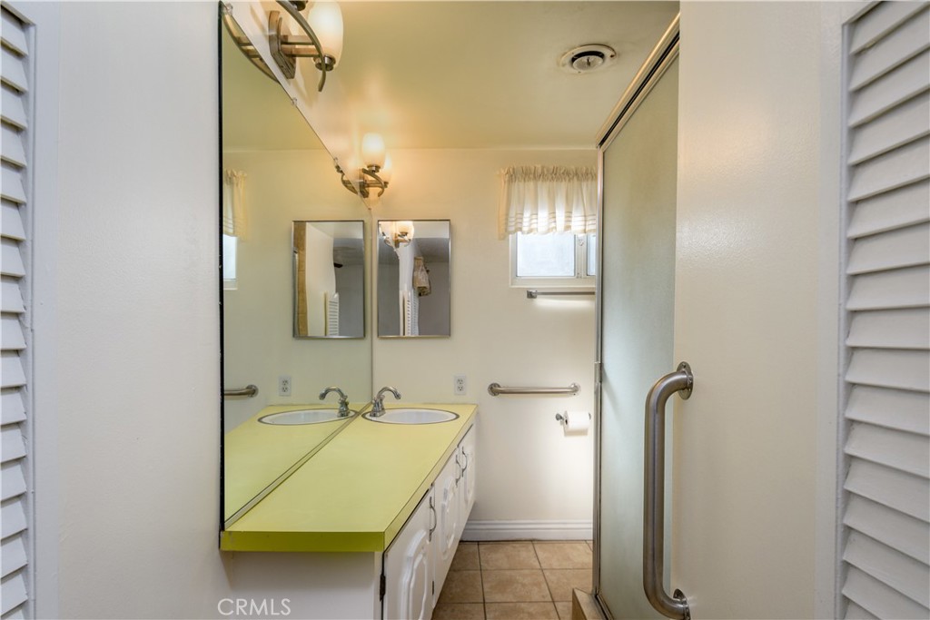 8754 Palmcreek Drive