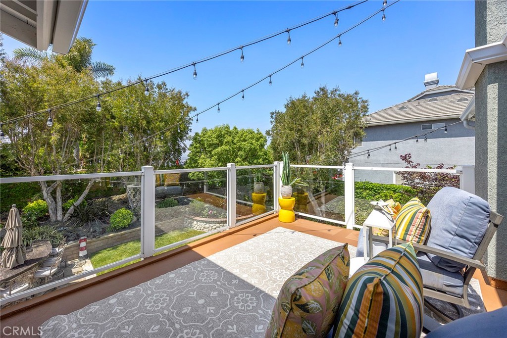 5210 Avenida De Kristine