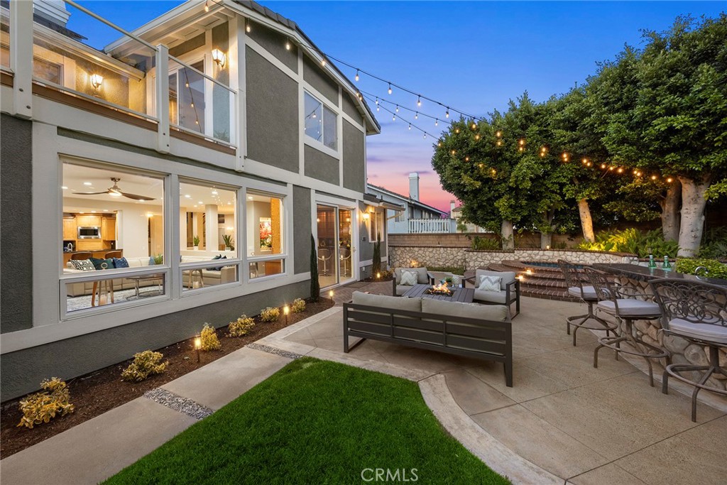5210 Avenida De Kristine