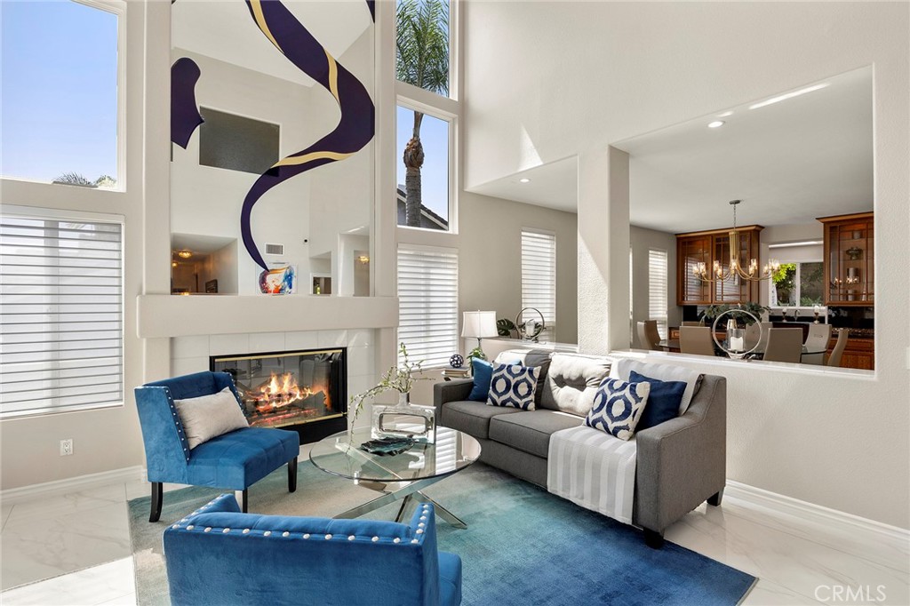 5210 Avenida De Kristine
