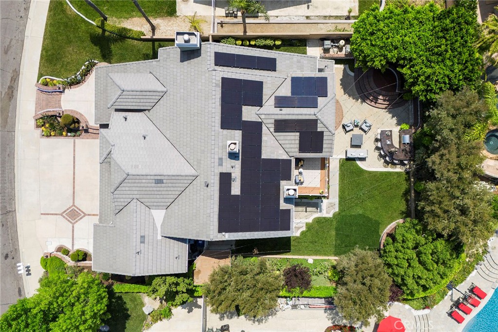 5210 Avenida De Kristine
