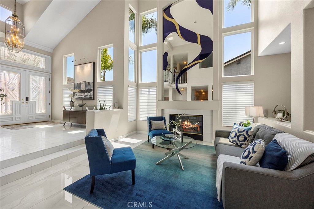 5210 Avenida De Kristine