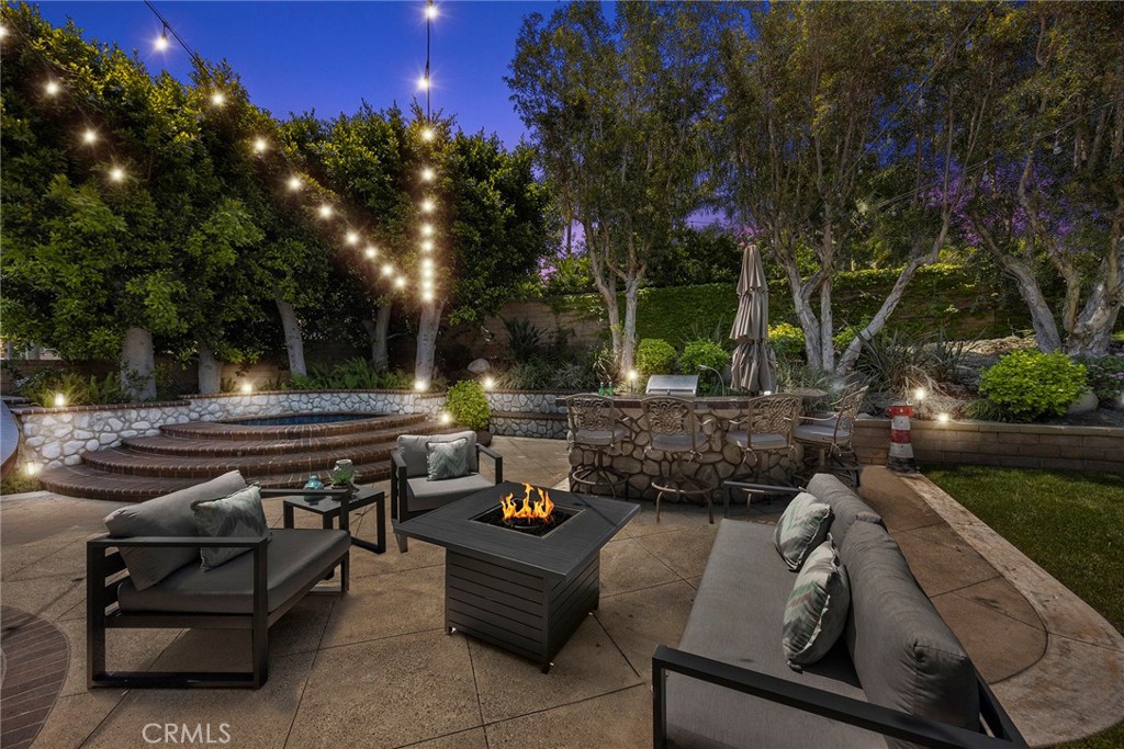 5210 Avenida De Kristine