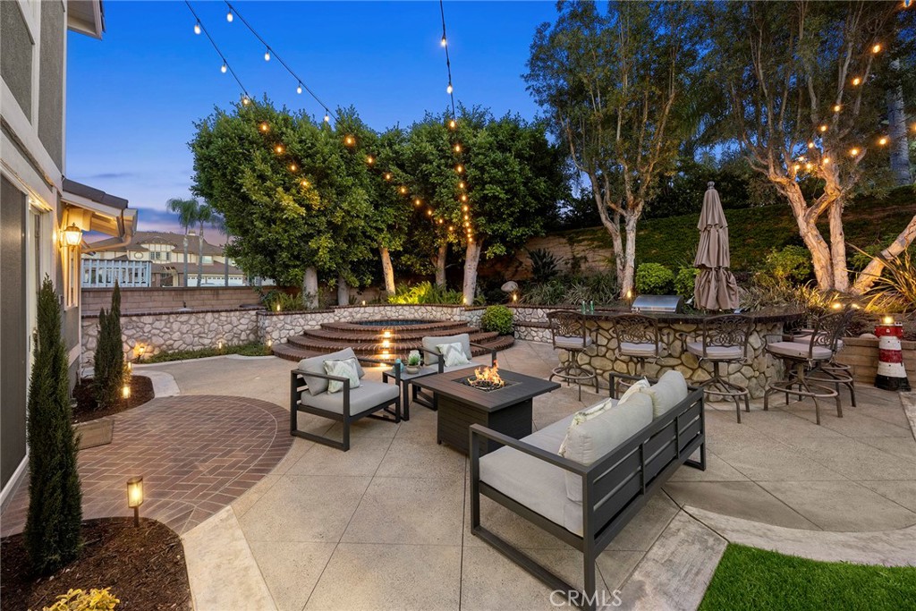 5210 Avenida De Kristine