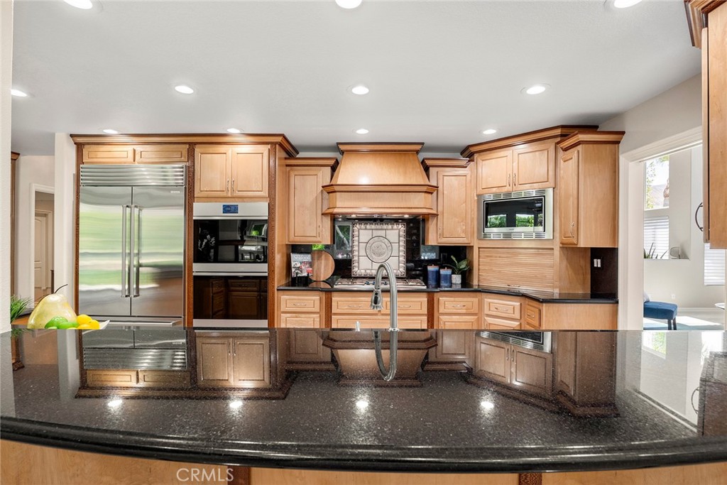 5210 Avenida De Kristine