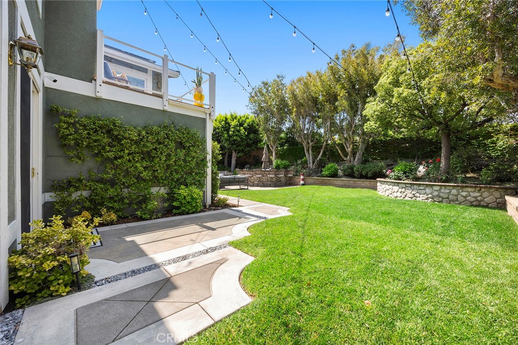 5210 Avenida De Kristine