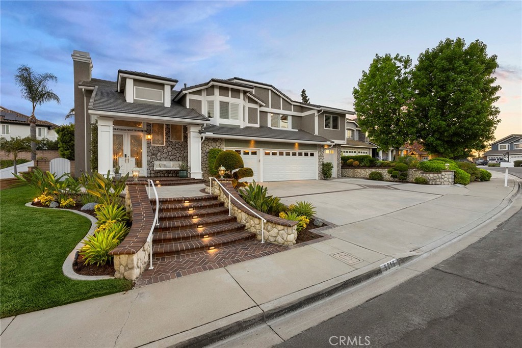 5210 Avenida De Kristine