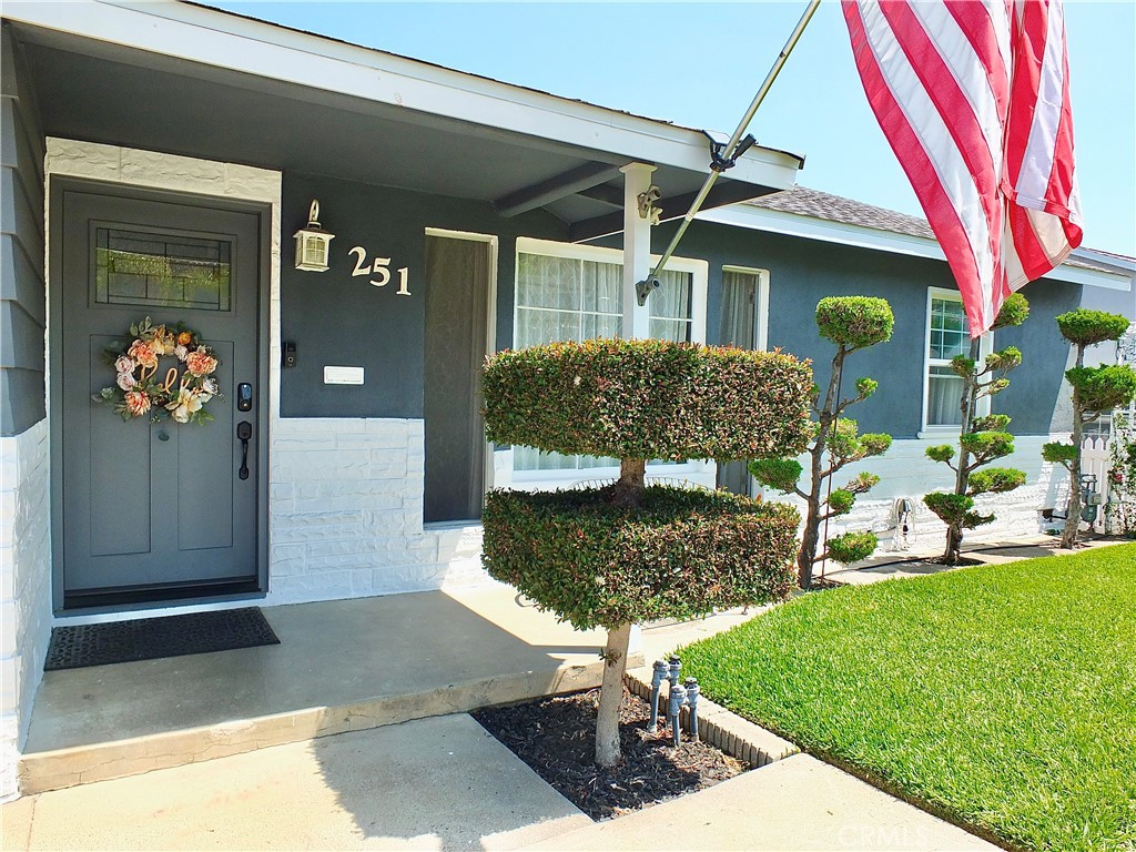 251 W Markland Drive